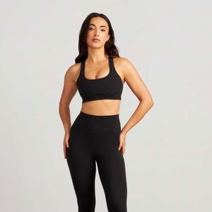 BRAND NEW stori en route bra